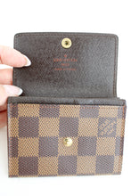 Load image into Gallery viewer, Louis Vuitton Damier Ebene Card Holder