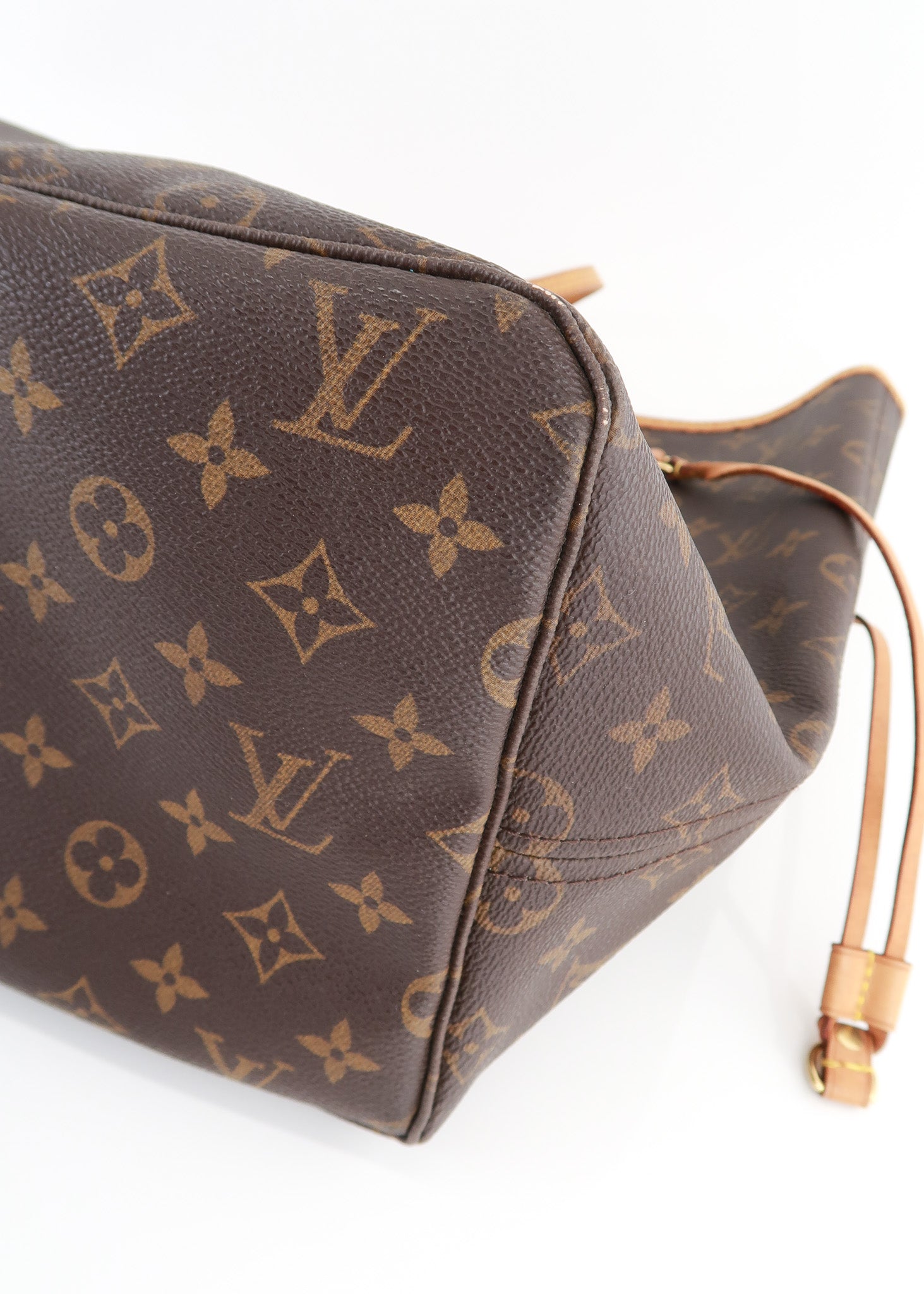 Just got my hands on this baby! Neverfull GM in mimosa 😊 : r/Louisvuitton