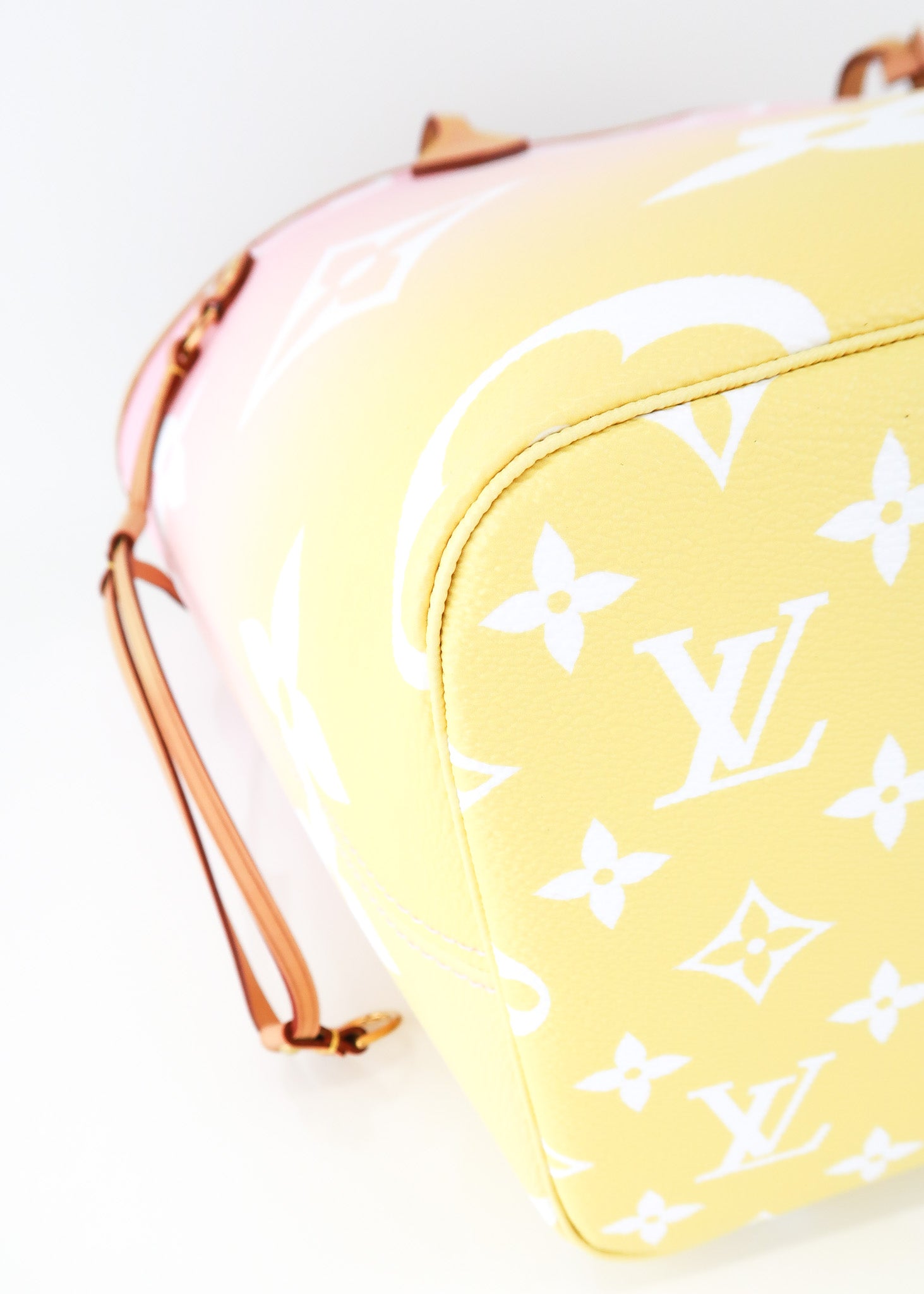 Louis Vuitton Light Pink And Yellow Gradient Giant Monogram Coated Canvas  By The Pool Neverfull MM Gold Hardware, 2021 Available For Immediate Sale  At Sotheby's