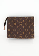 Load image into Gallery viewer, Louis Vuitton Monogram Toiletry 19