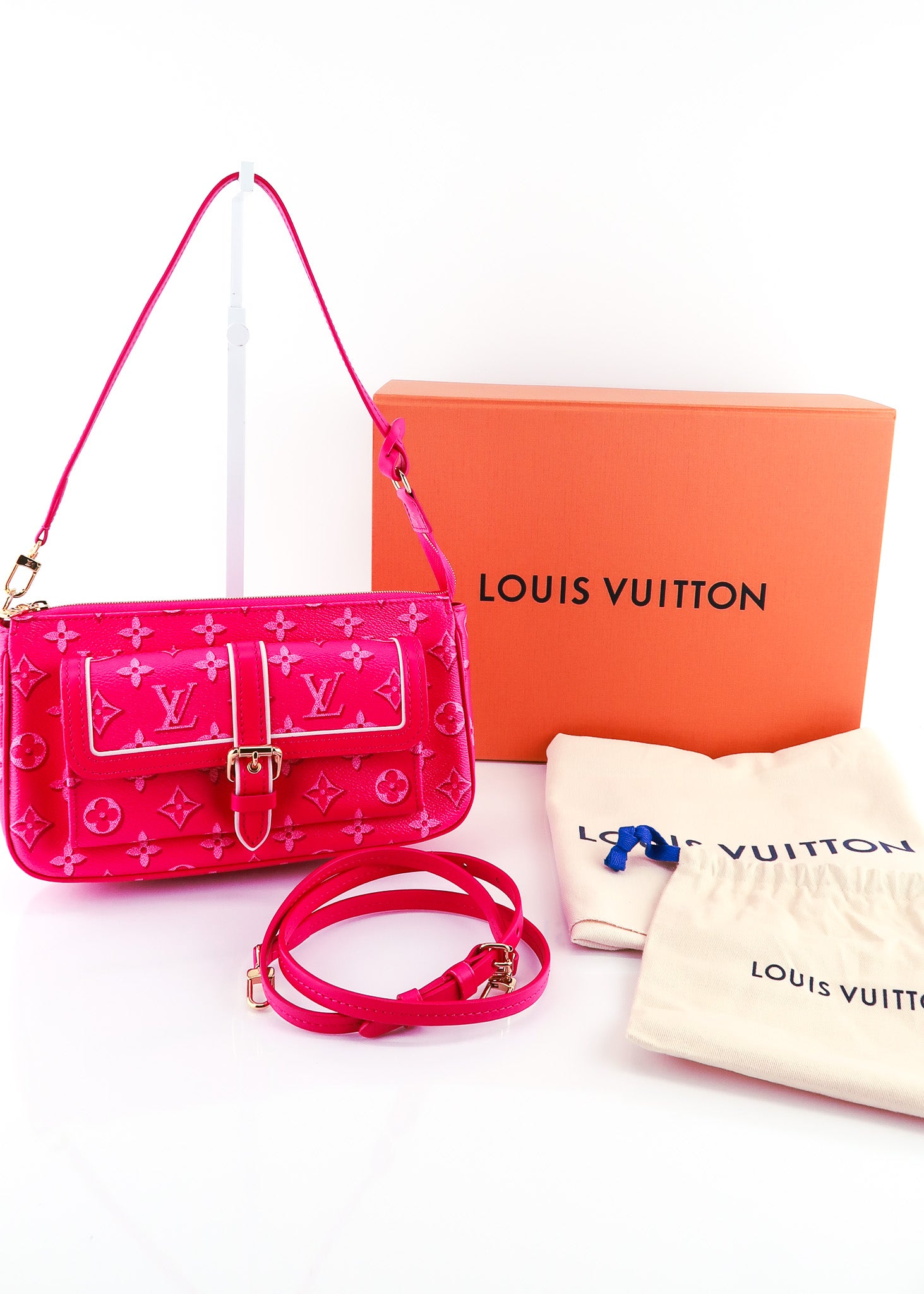 Louis Vuitton Maxi Multi Pochette Accessoires Fall for You