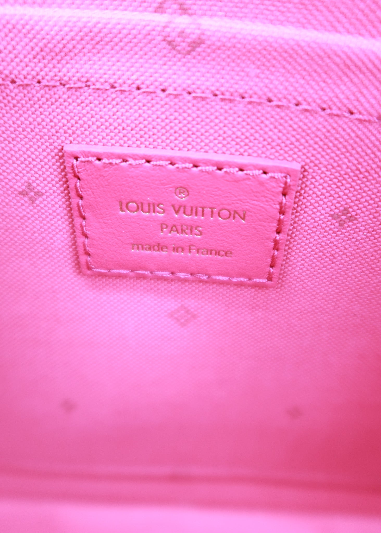 Louis Vuitton Maxi Multi Pochette Accessoires Fall for You Monogram Canvas  Neutral 2218231