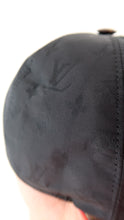 Load image into Gallery viewer, Louis Vuitton Fall in Love Essential Cap