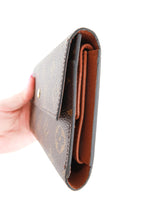 Load image into Gallery viewer, Louis Vuitton Monogram International Wallet