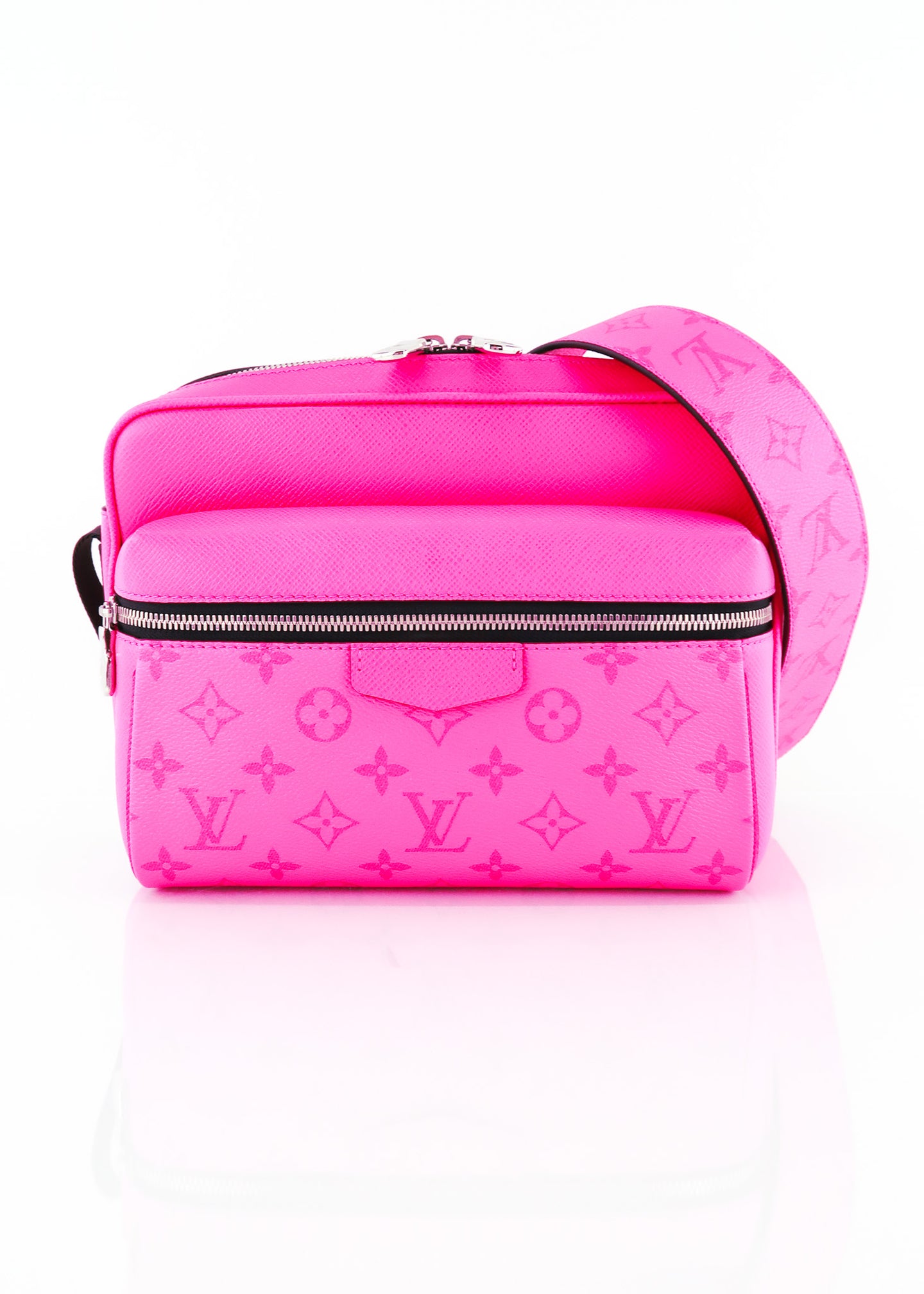 Louis Vuitton Taigarama Outdoor Messenger Pink