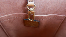 Load image into Gallery viewer, Louis Vuitton Petite Bucket Bag Raffia Tan