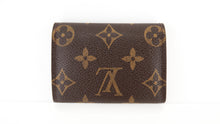 Load image into Gallery viewer, Louis Vuitton Monogram Plat Card Holder