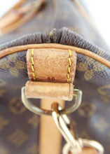 Load image into Gallery viewer, Louis Vuitton Monogram Keepall 50 Bandouliere