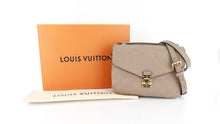 Load image into Gallery viewer, Louis Vuitton Empreinte Pochette Metis Turtledove