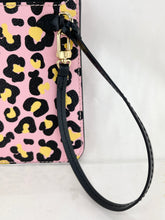 Load image into Gallery viewer, Louis Vuitton Wild at Heart Neverfull Pochette Pink