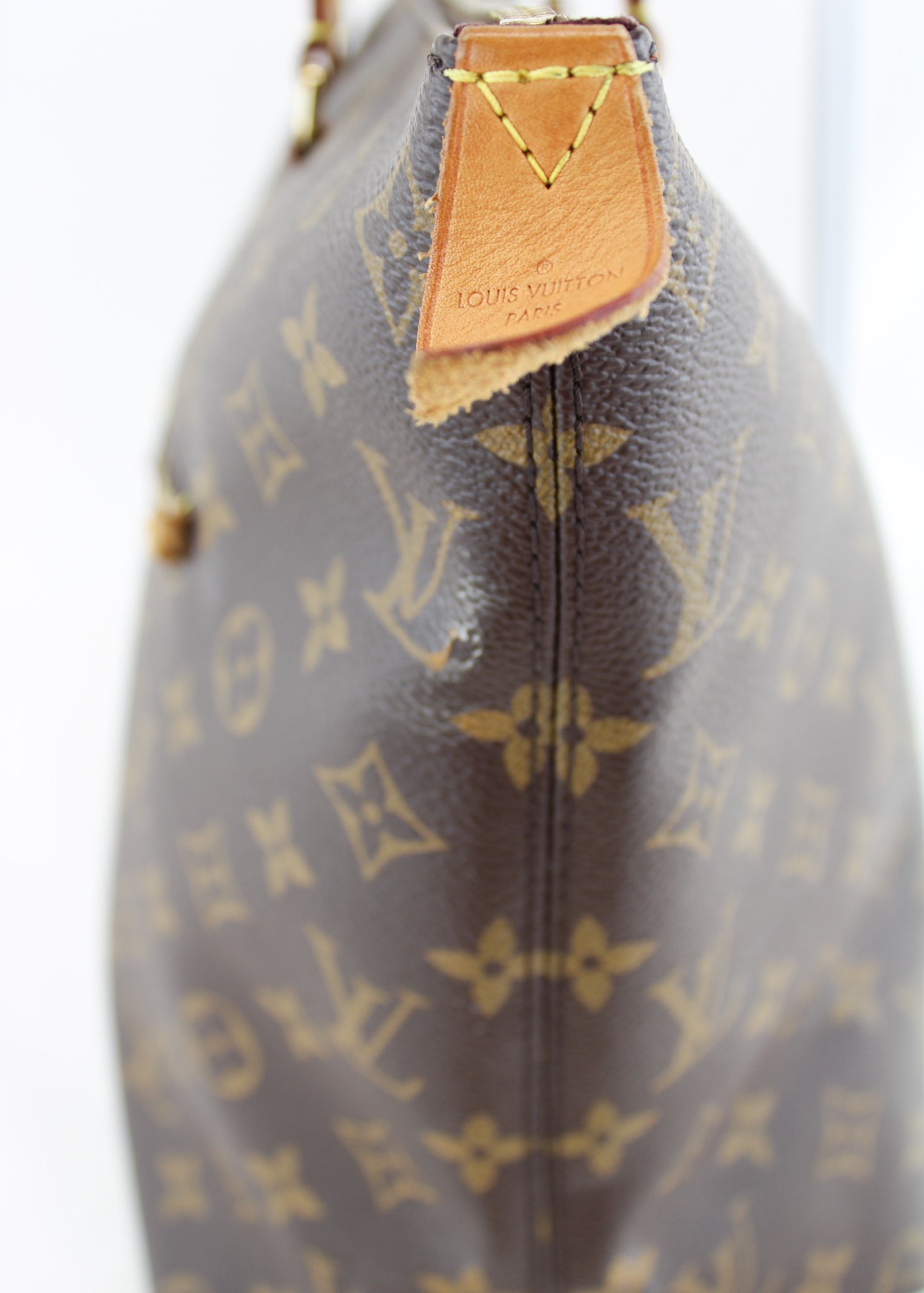 Buy Pre-owned & Brand new Luxury Louis Vuitton Monogram Iena MM Bag Online