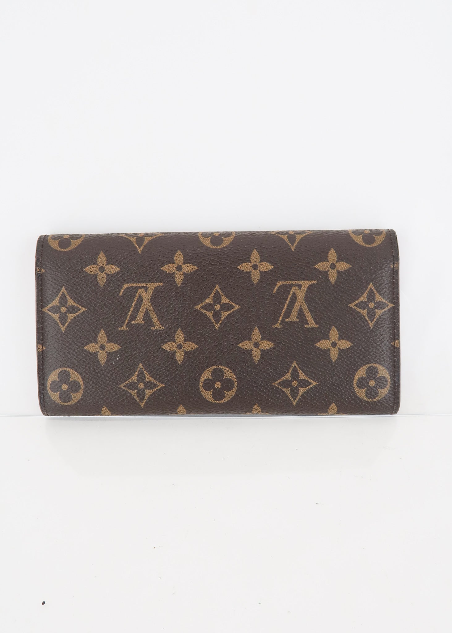 Spotted while shopping on Poshmark: Louis Vuitton Emilie wallet