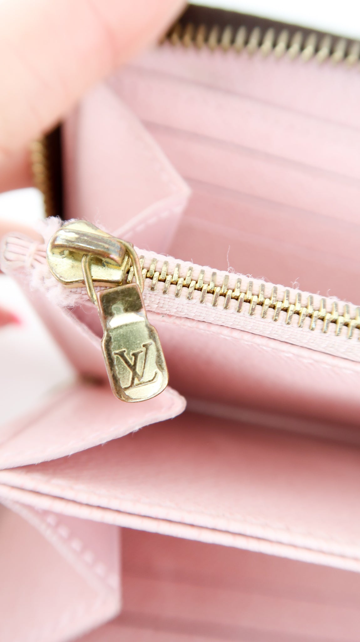 Louis Vuitton Monogram Zippy Wallet Light Pink – DAC