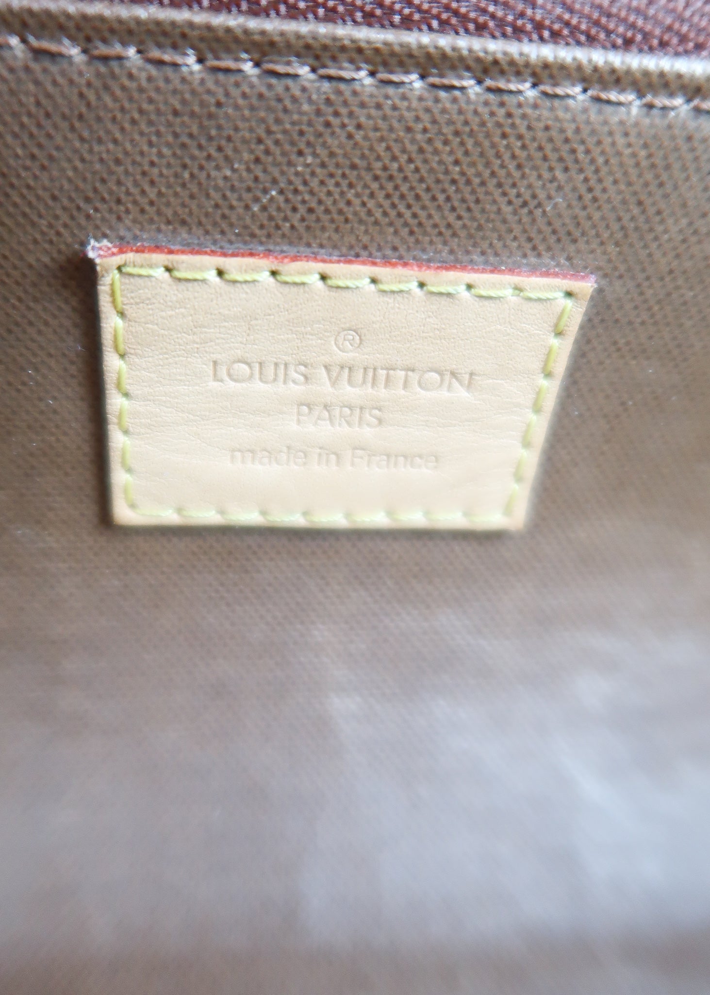Louis Vuitton Monogram Dopp Kit Toiletry Pouch – DAC