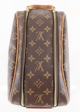 Load image into Gallery viewer, Louis Vuitton Monogram Dopp Kit Toiletry Pouch