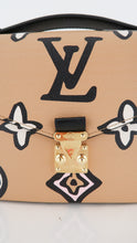 Load image into Gallery viewer, Louis Vuitton Wild At Heart Pochette Métis Arizona