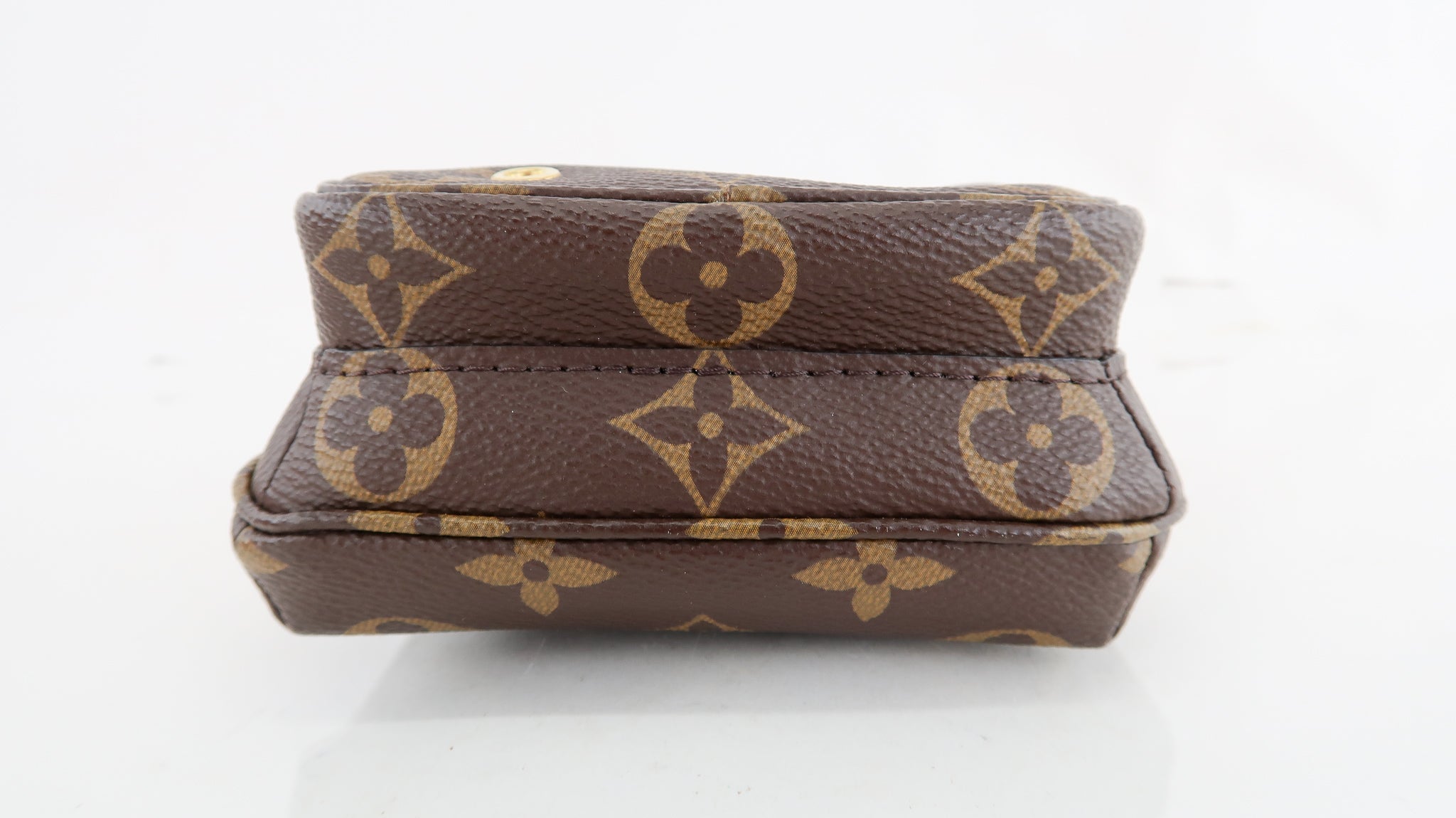 Louis Vuitton Monogram Utility Phone Sleeve - Brown Crossbody Bags,  Handbags - LOU744492