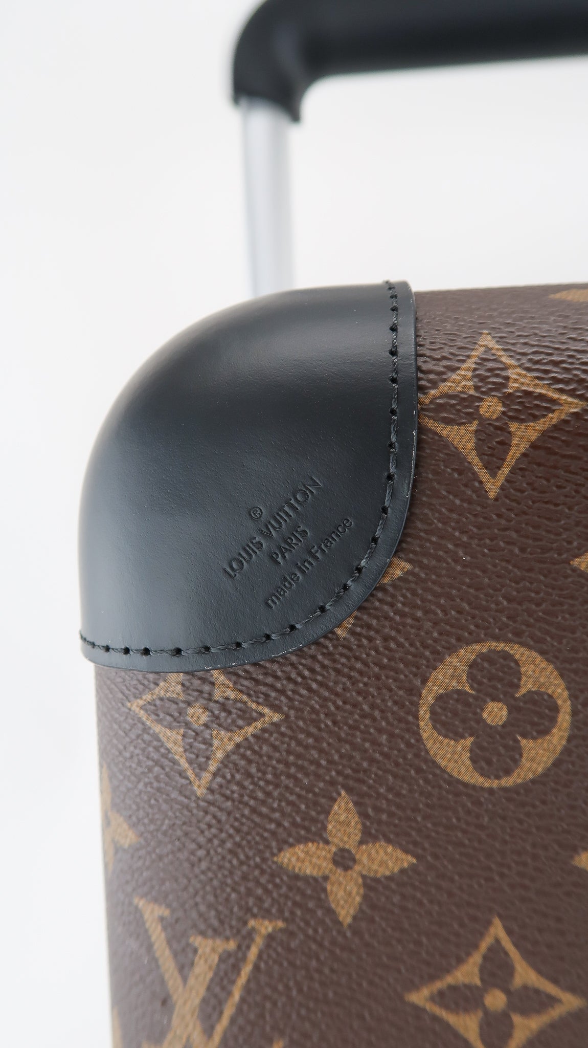 Horizon 55 leather travel bag Louis Vuitton Black in Leather