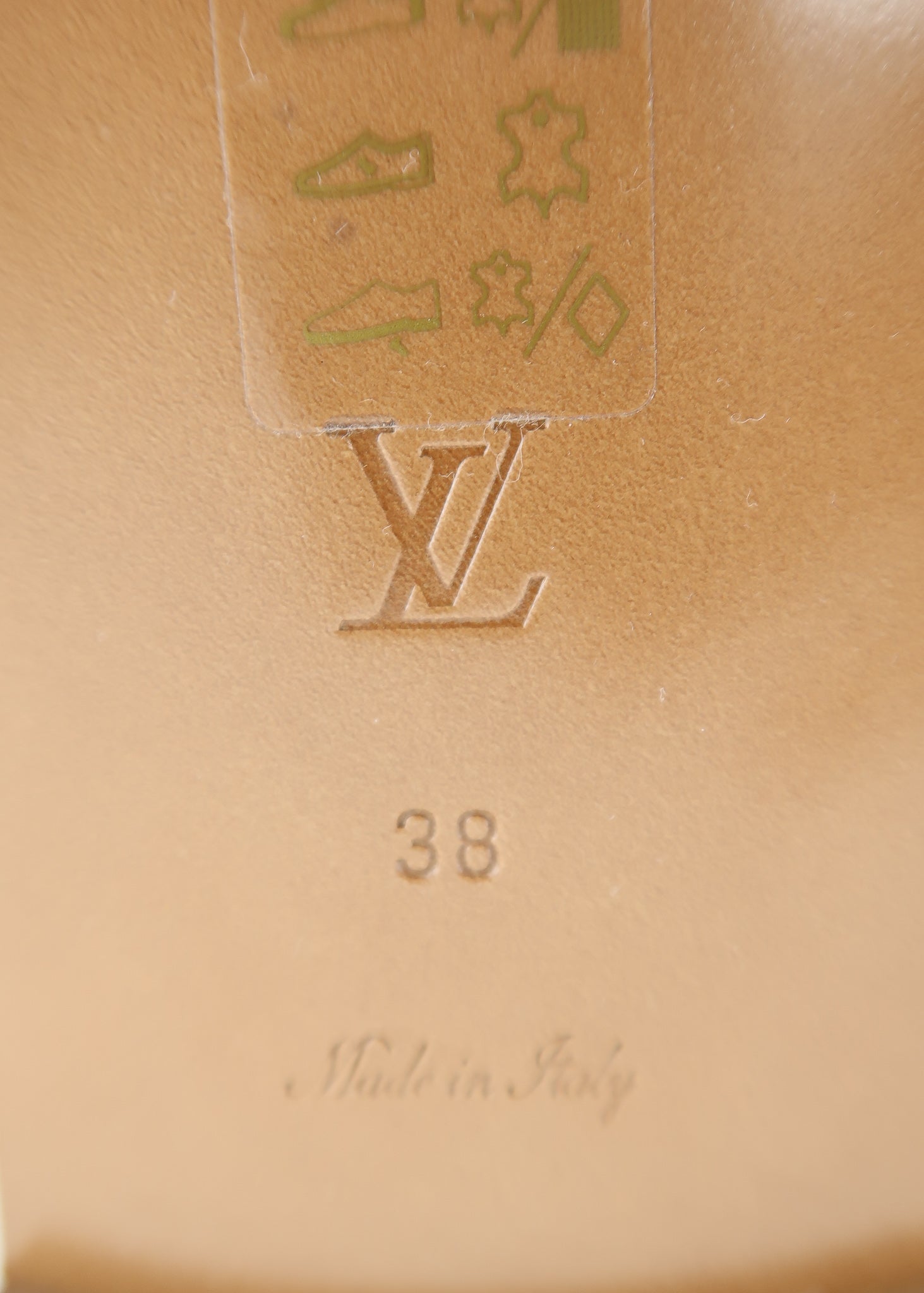 Louis Vuitton Lock It Sandal – DAC