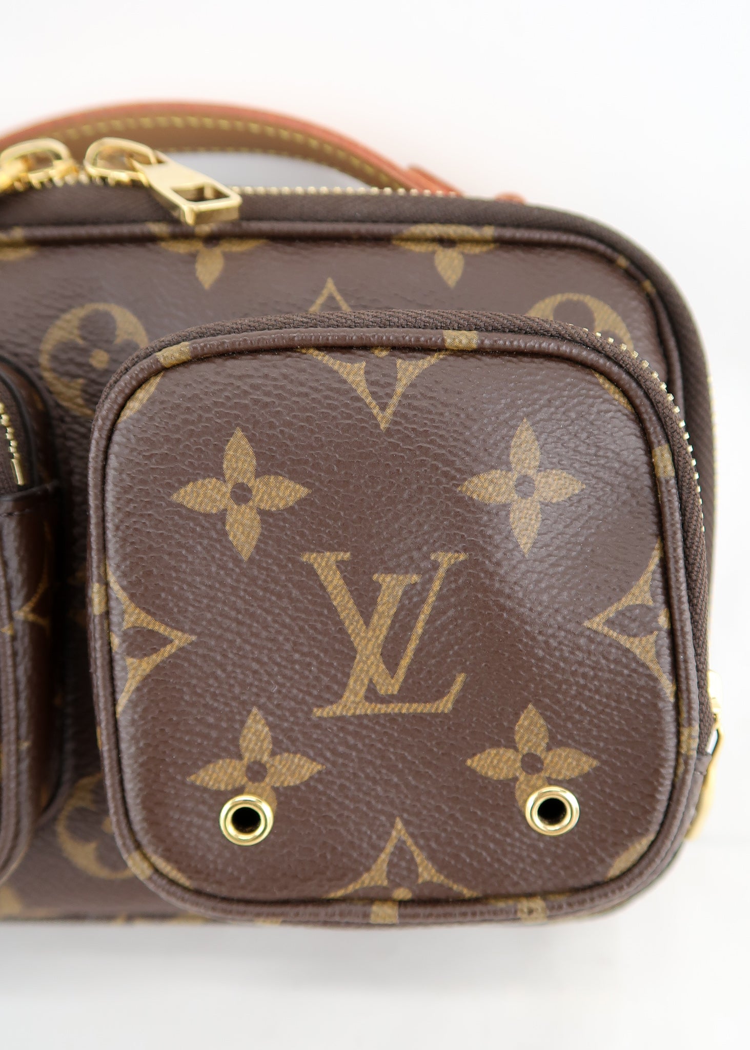 How to turn your LV wallet into a crossbody ☺️💕 #louisvuitton