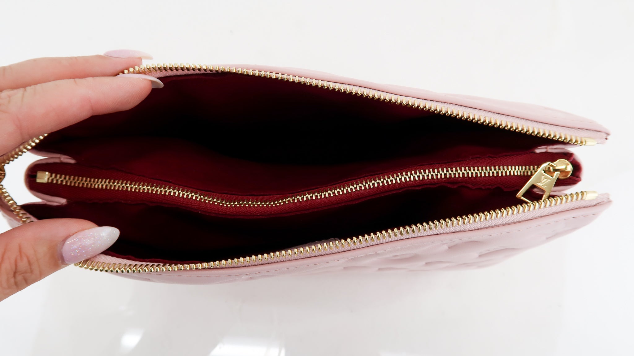 Louis Vuitton LV Coussin PM new Pink Leather ref.955383 - Joli Closet