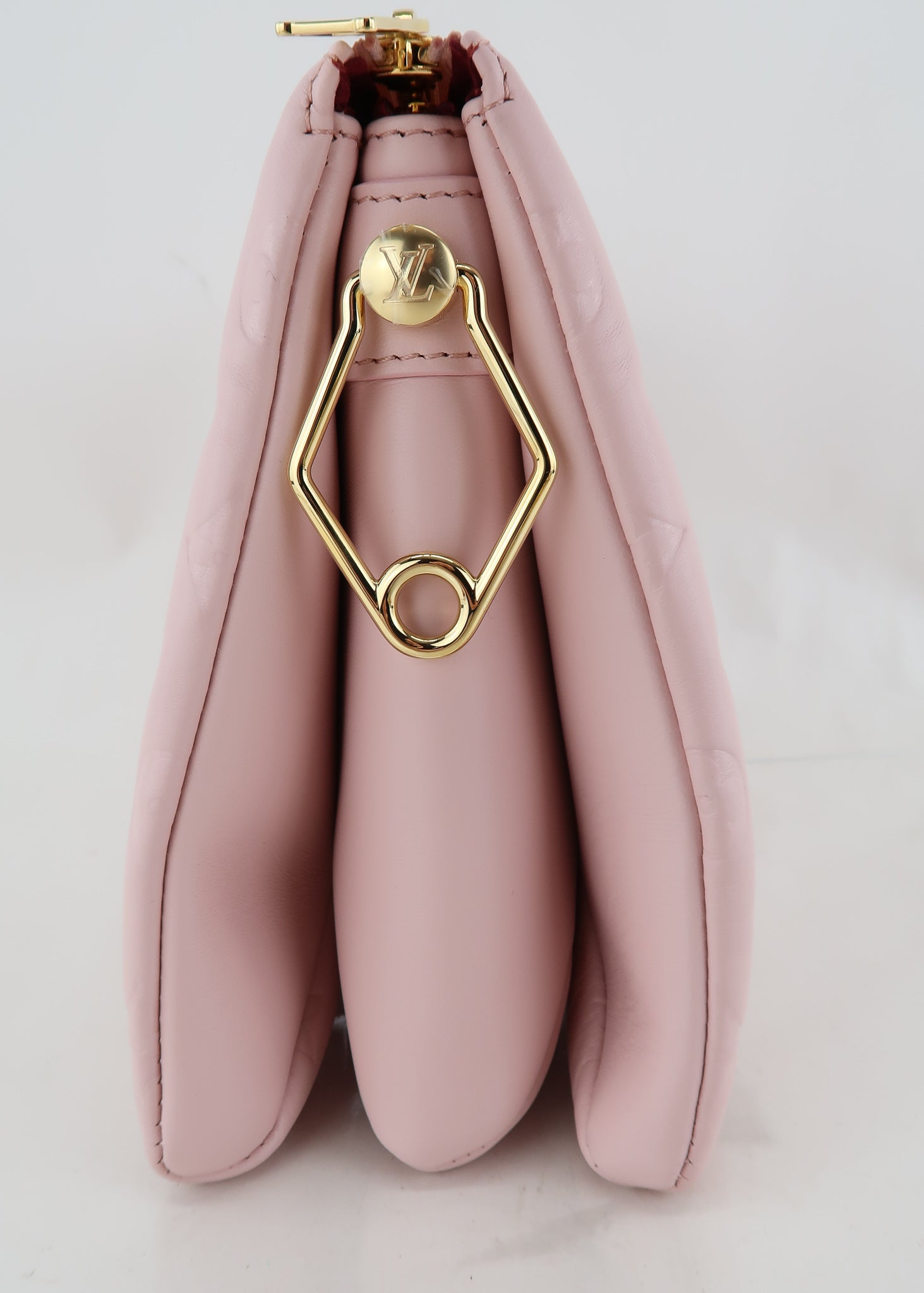 Louis Vuitton® Coussin PM Rose Bonbon. Size in 2023