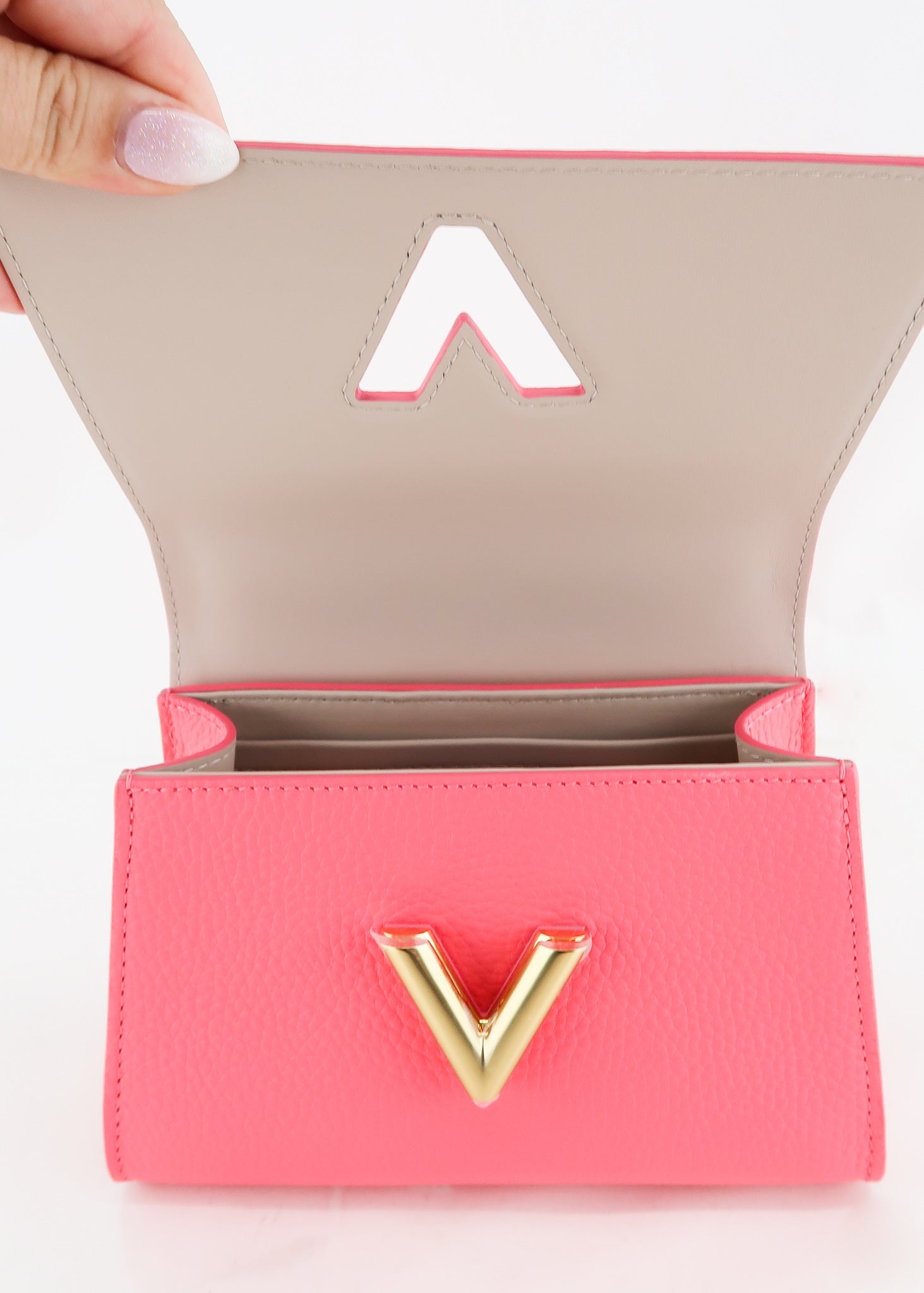 Louis Vuitton LV Women Twist One Handle BB Handbag Dragon Fruit Pink  Taurillon - LULUX
