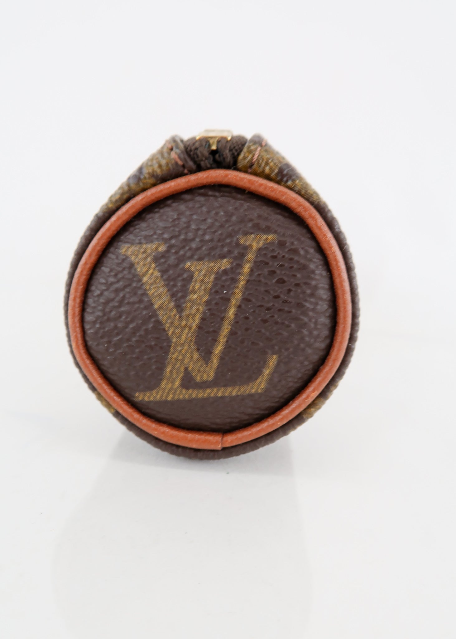 Louis Vuitton Monogram Circle Pouch – DAC
