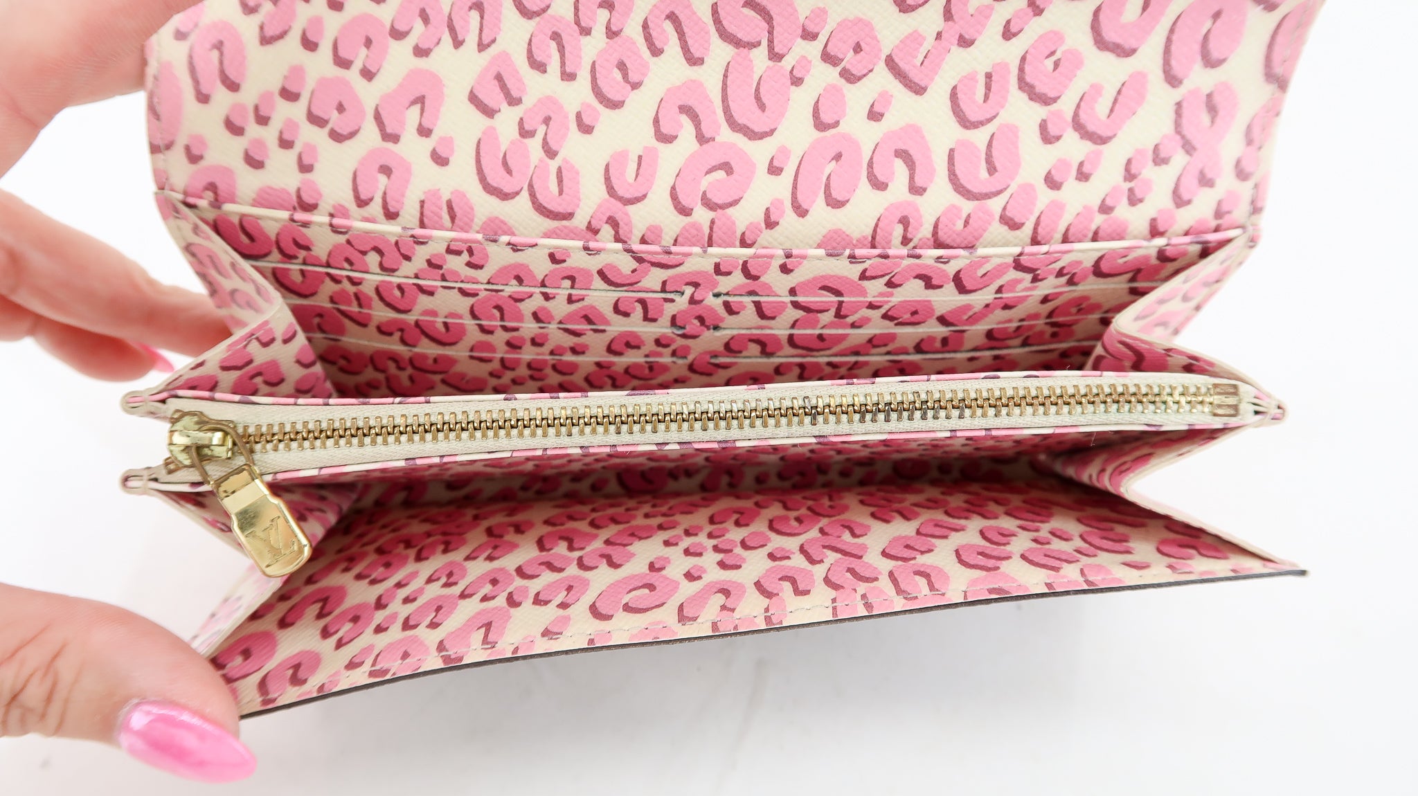 Louis Vuitton, Bags, Authentic Louis Vuitton Pink Leopard Zippy Wallet