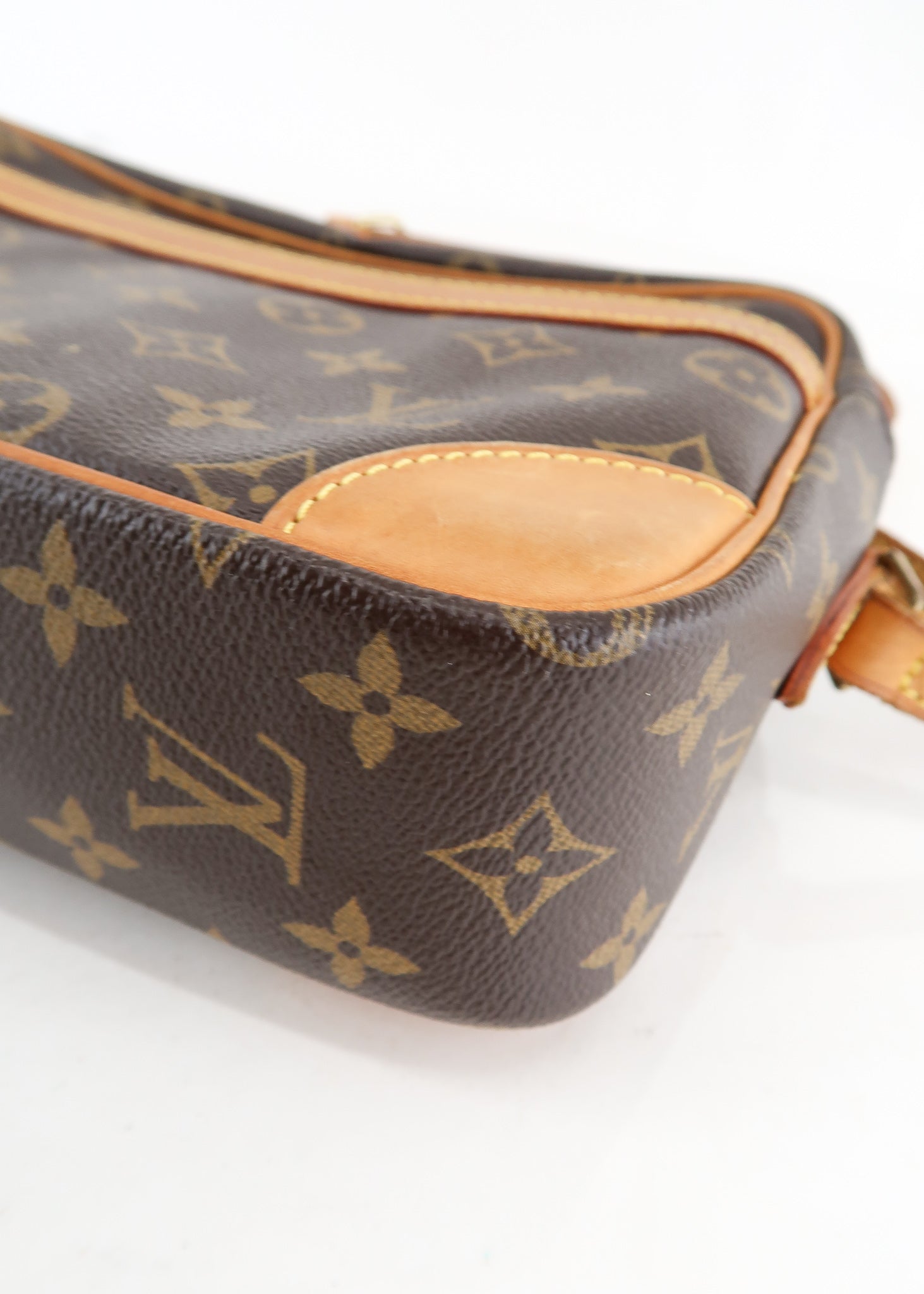 Louis Vuitton Monogram Trocadero 27 Shoulder Bag M51274 LV Auth jk820 Cloth  ref.459582 - Joli Closet