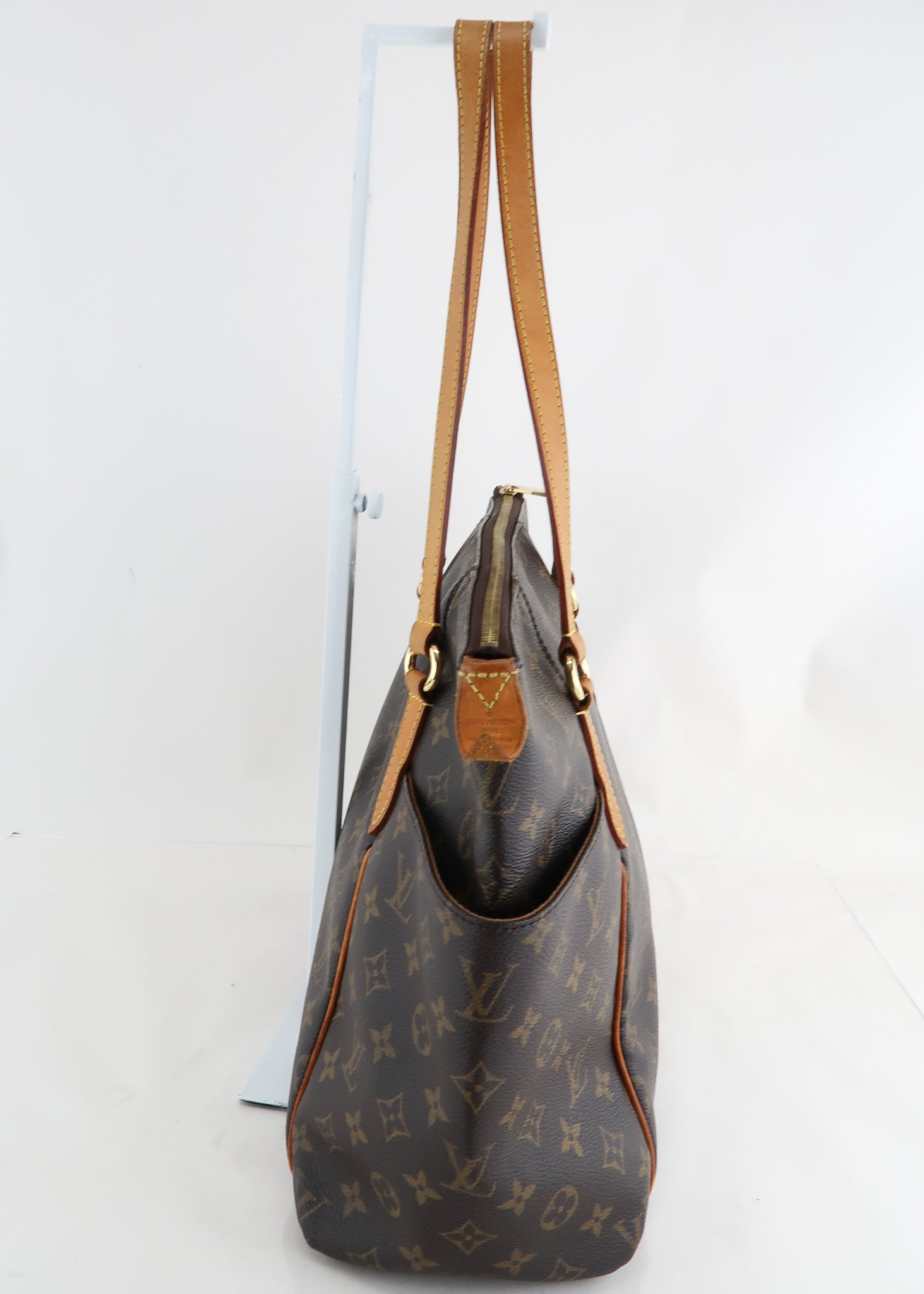 LOUIS VUITTON TOTALLY MM DATE CODE  Where to find the date code on a LOUIS  VUITTON TOTALLY MM 