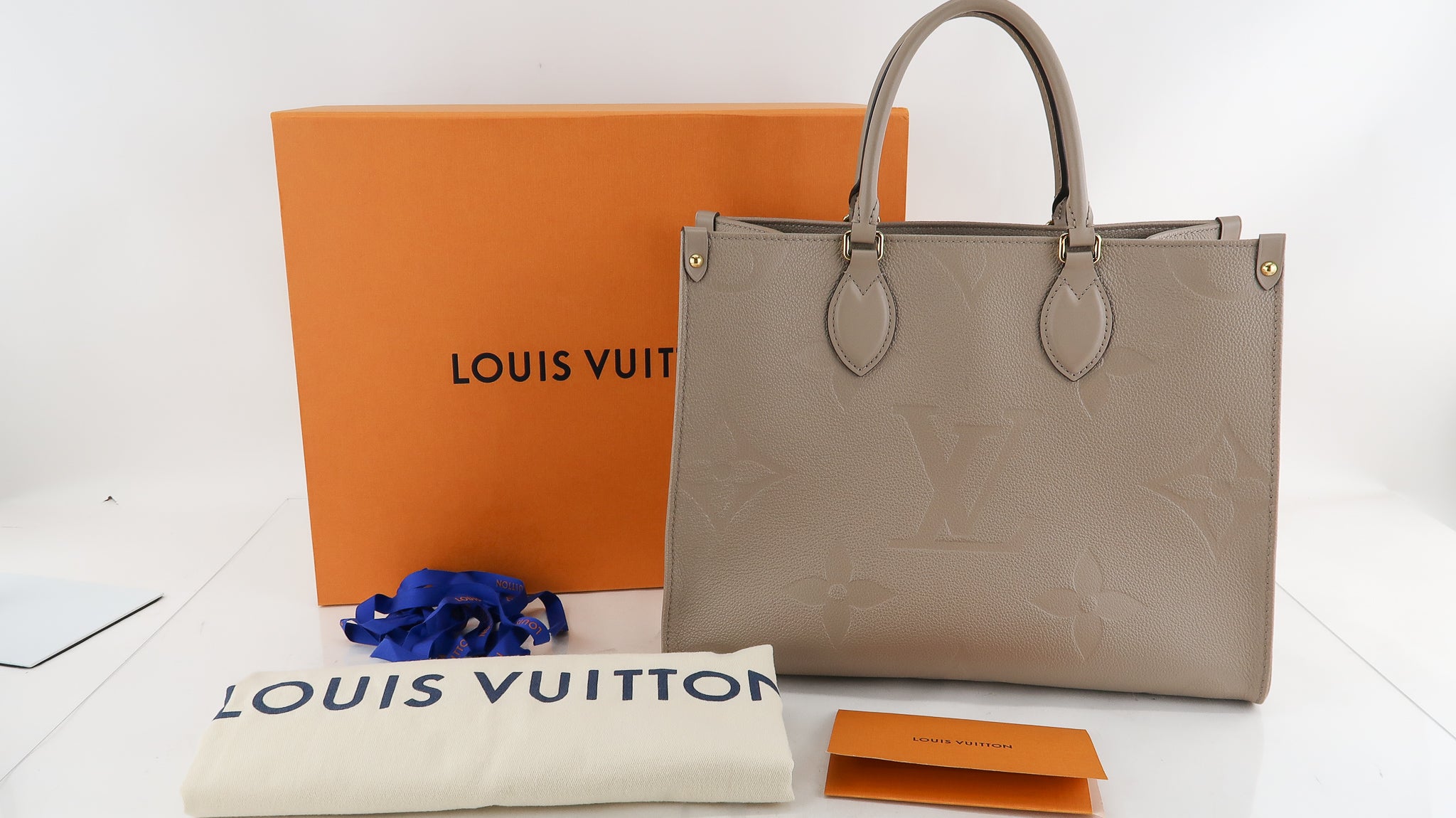 Louis Vuitton Turtledove Monogram Empreinte Onthego MM, myGemma, CH