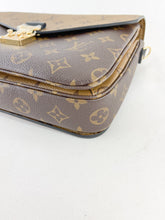 Load image into Gallery viewer, Louis Vuitton Reverse Monogram Pochette Métis