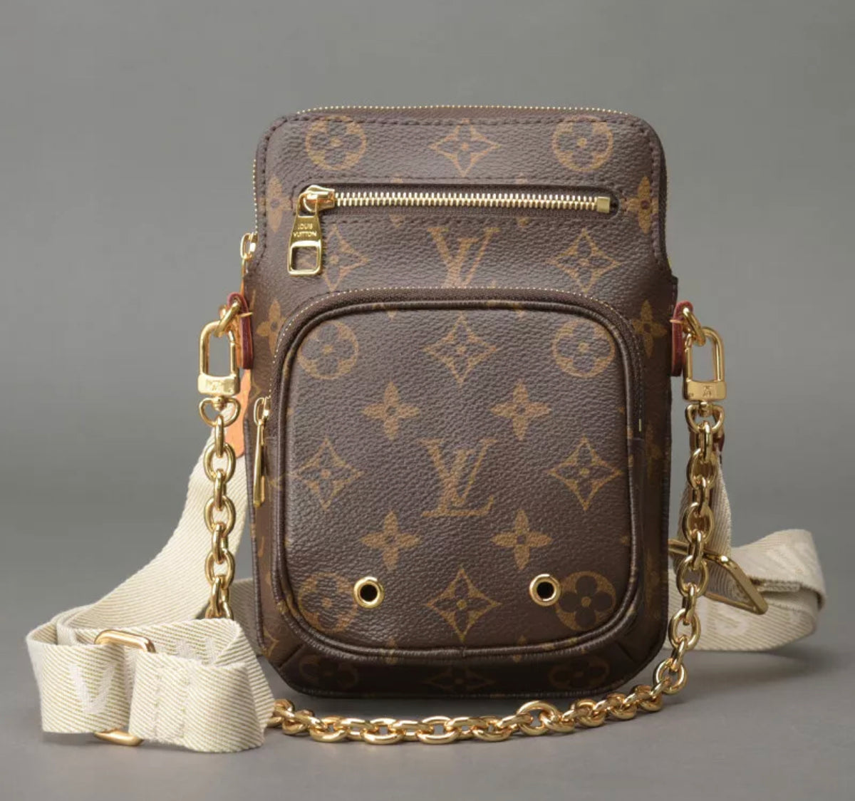 Louis Vuitton Monogram Utility Phone Crossbody – DAC