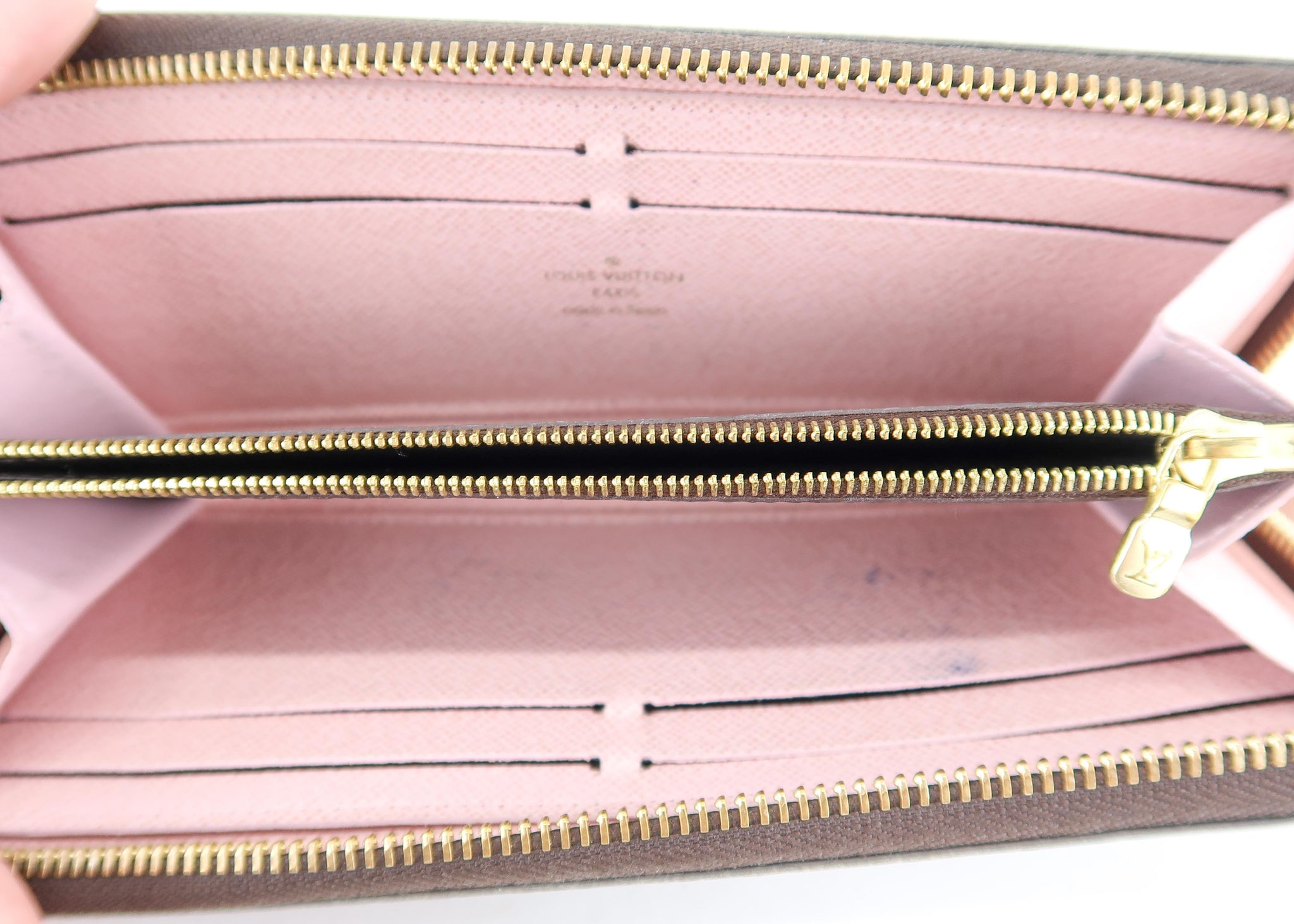 louis vuitton wallet with pink inside