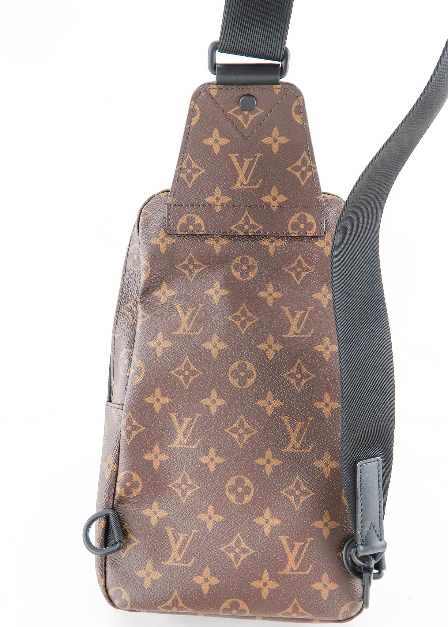 Louis Vuitton - Authenticated Avenue Sling Bag - Leather Brown for Men, Very Good Condition
