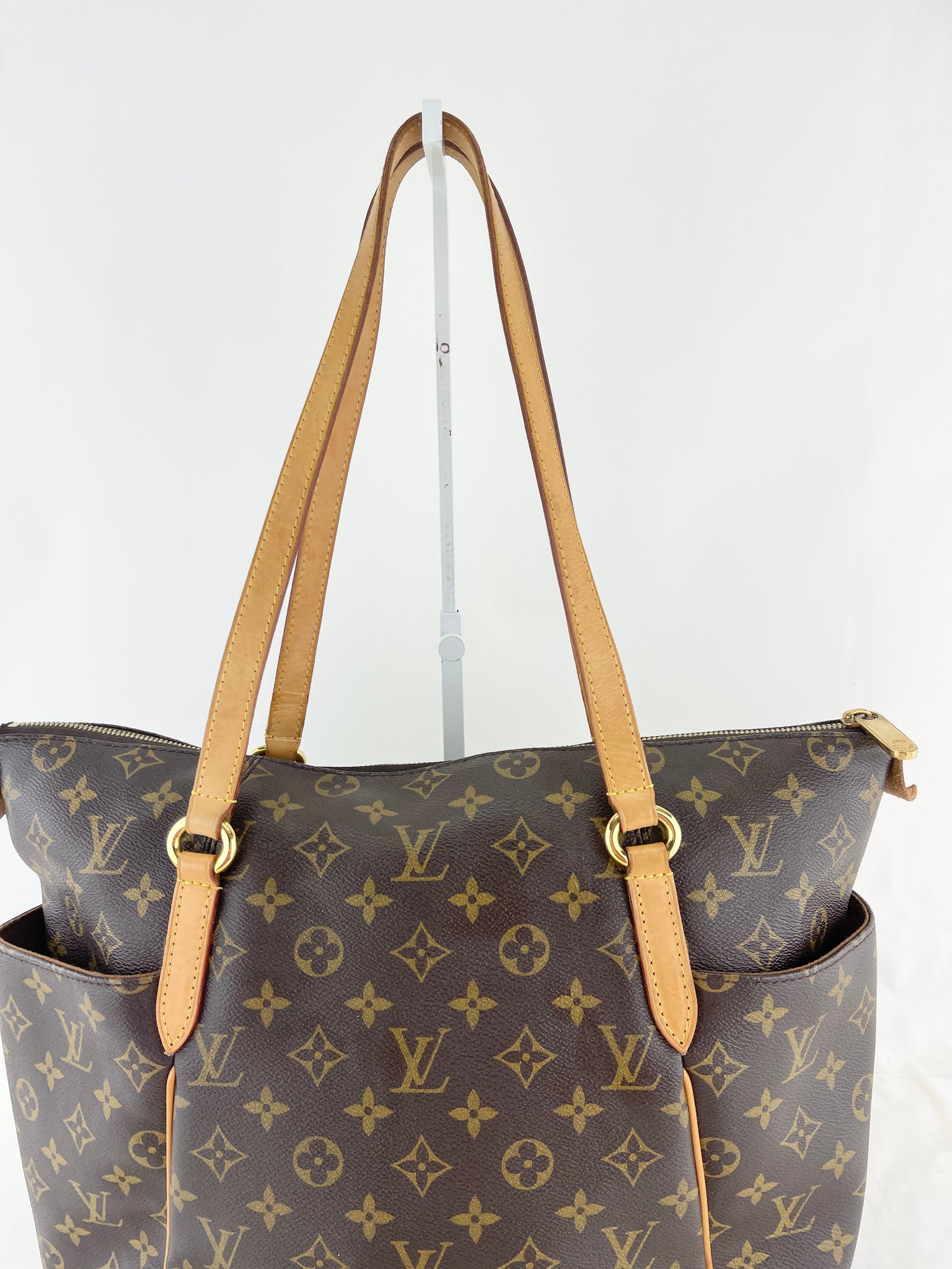 Louis Vuitton, Bags, Beautiful Louis Vuitton Totally Mm Monogram