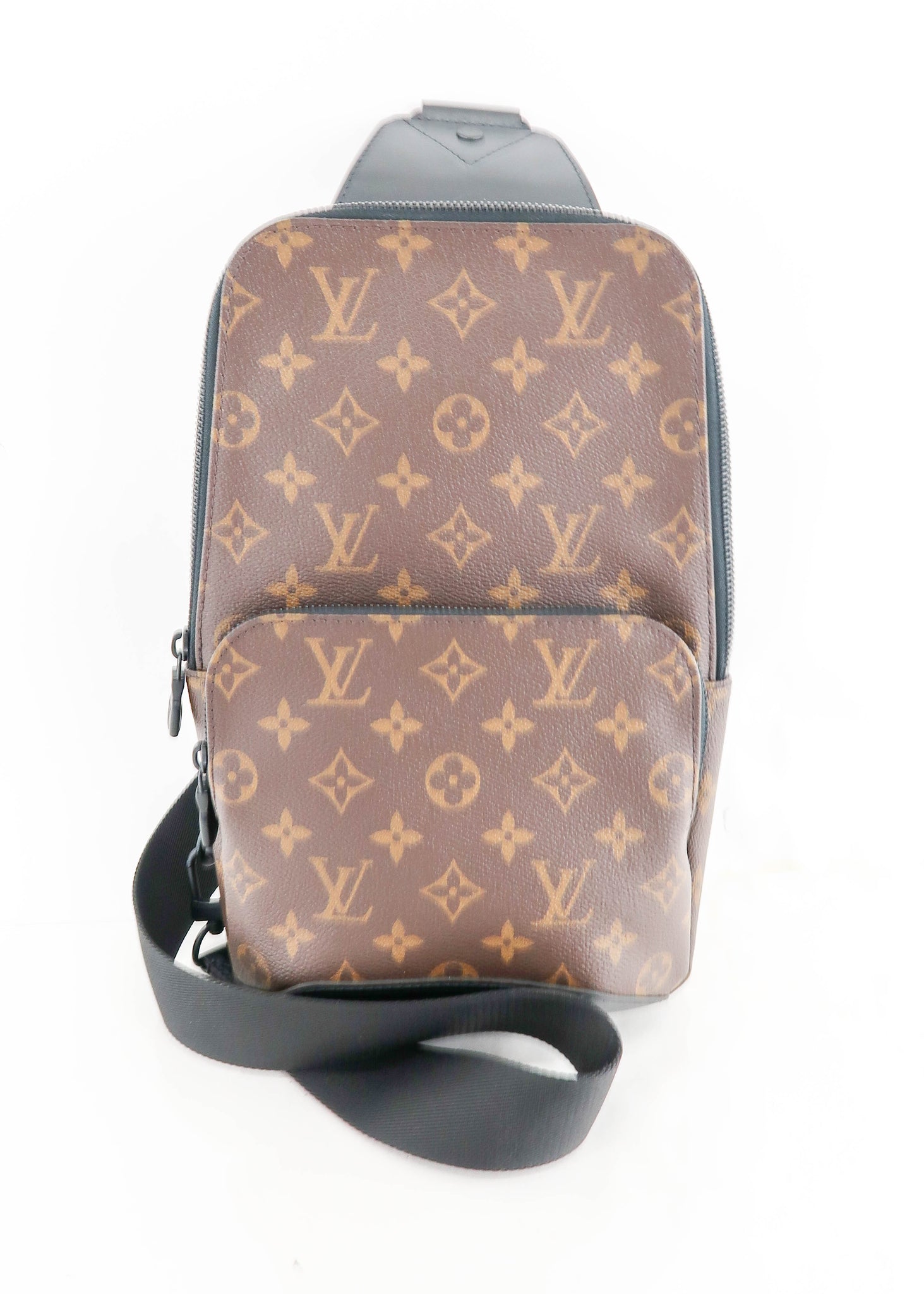 lv avenue sling bag outfit