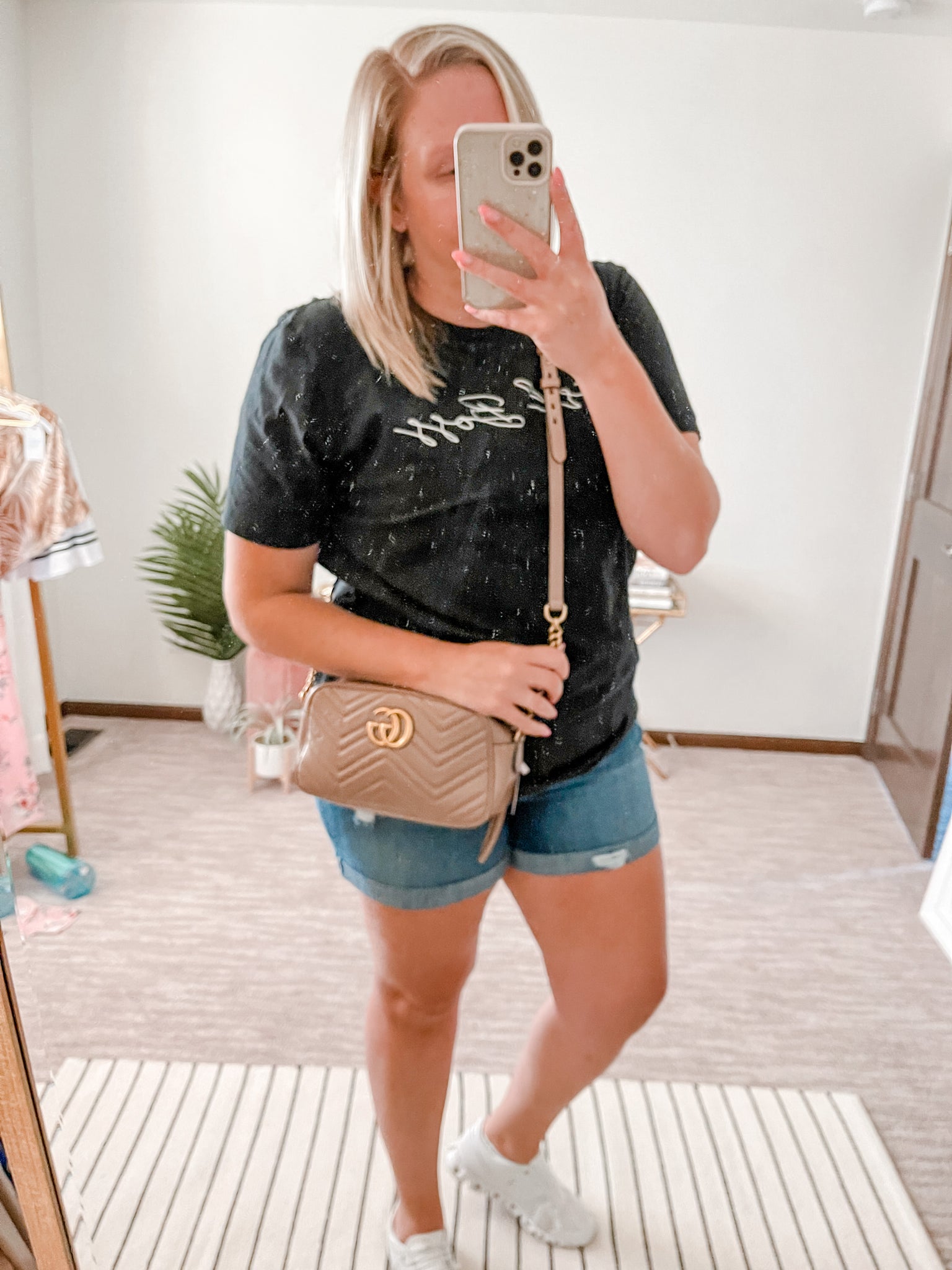 Gucci Marmont Matelasse Small Shoulder Bag Beige – DAC