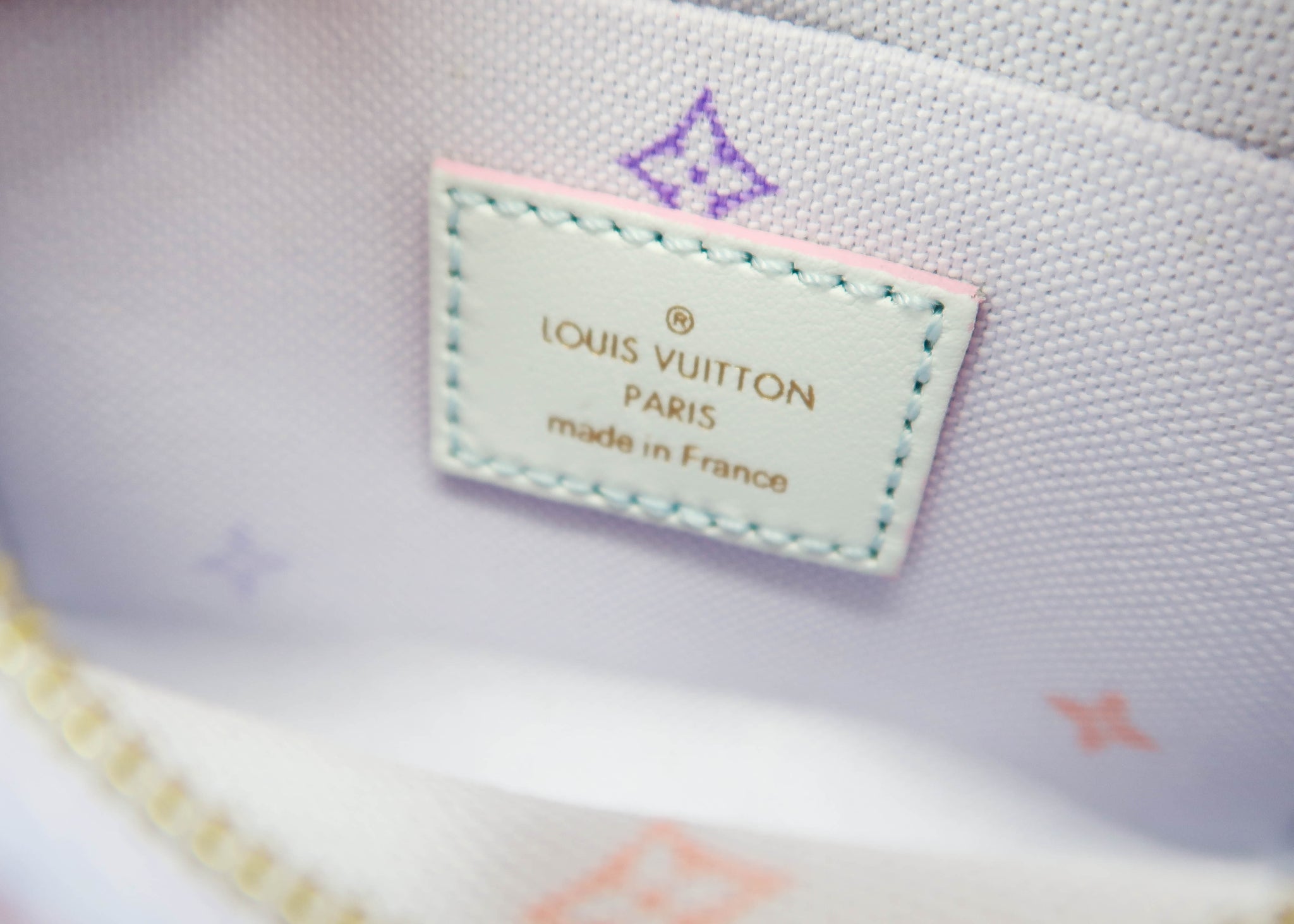 MINT Louis Vuitton Wapity Case Pouch Pink Monogram Coated Canvas Authentic